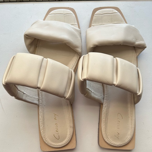 Circus NY by Sam Edelman Iggy Ruched Strap Slide Sandal, Modern Ivory, Size 7.5 - Picture 1 of 2